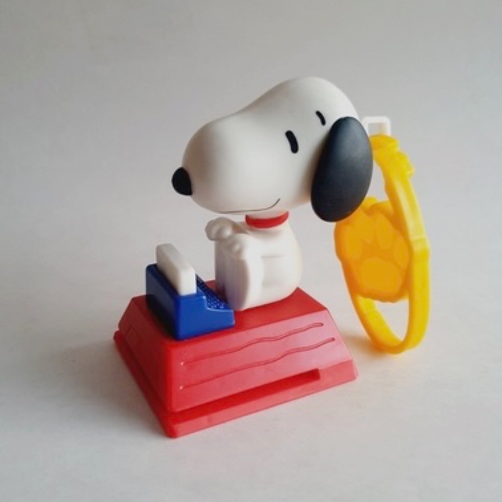 McDonalds HAPPY MEAL Toy Peanuts 2018 Snoopy Famous Author Typewriter # 9
